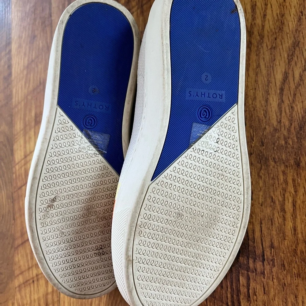 Girls Rothy’s - Picture 2 of 3